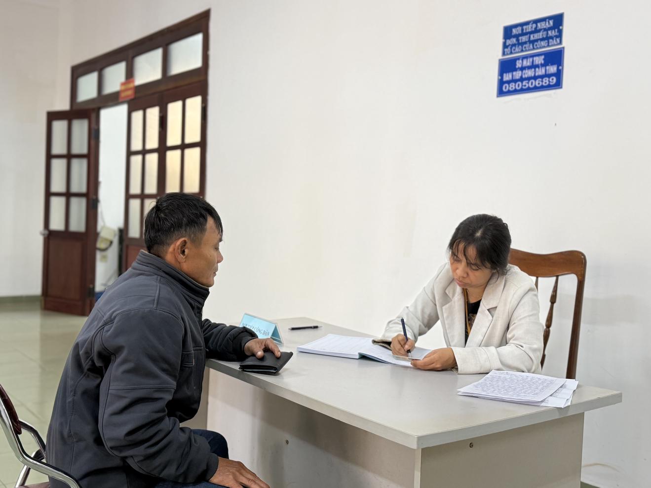 Ban Tiếp công dân tỉnh tiếp công dân trong giờ hành chính của tất cả các ngày làm việc